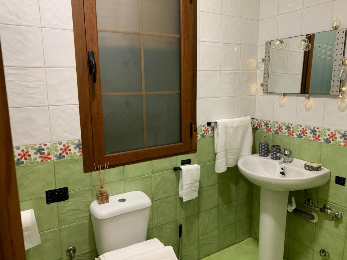 Hoster Cinema Verona Томельосо Экстерьер фото